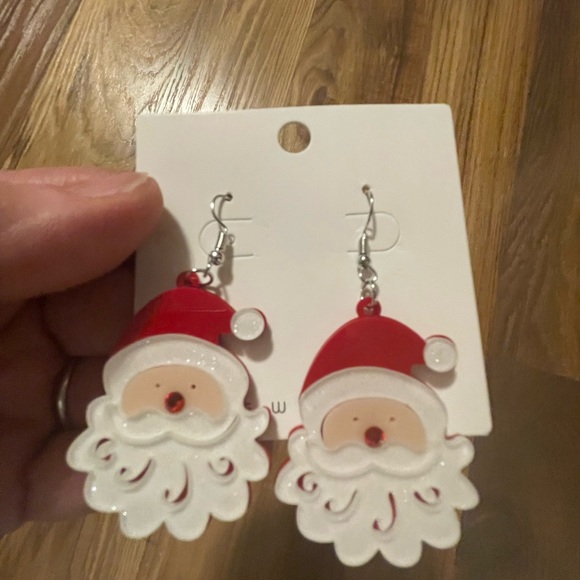 VERY CUTE SPARKLY CHRISTMAS SANTA EARRINGS 🎄🤗🤗💕💕🎉🎉😁 - Picture 2 of 2